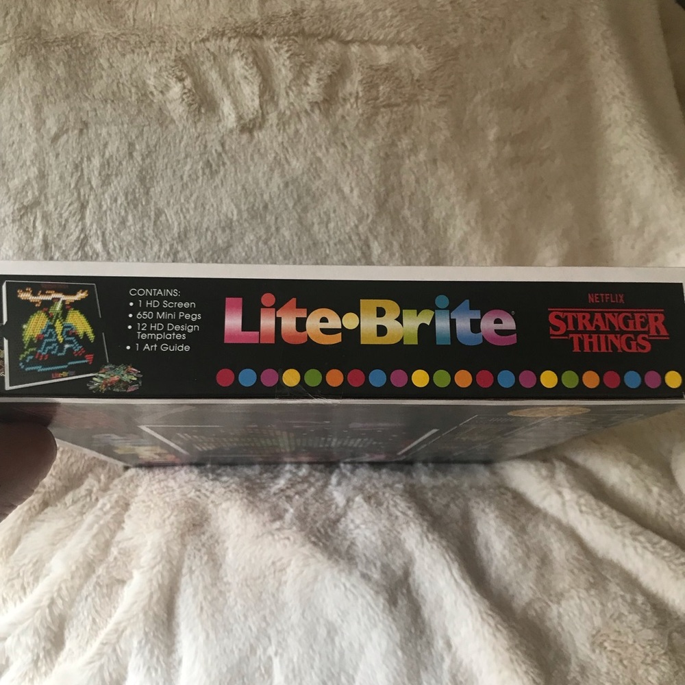 Stranger Things Lite-Brite - Picture 4 of 14